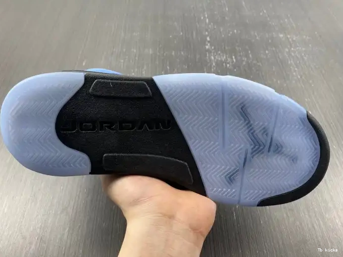 Rep TBK 5 Air UNC DV1310-401 Jordan 0422